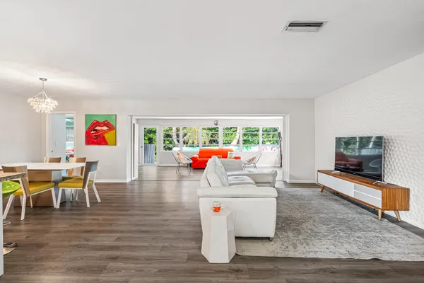 $4,500 | 113 Park Lane East, Hypoluxo, FL 33462