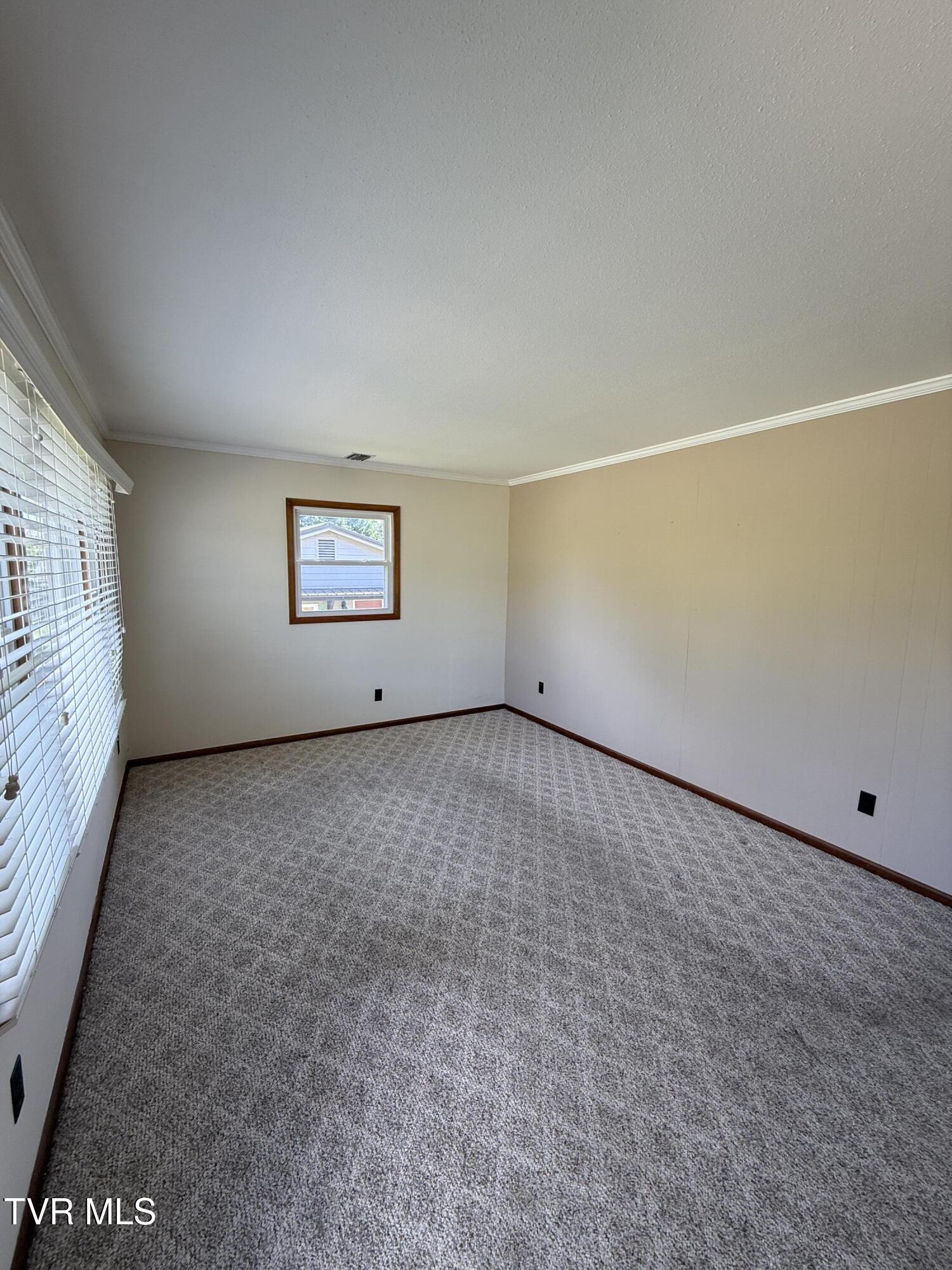 914 East Mountain View Road Johnson City, TN 37601 - Photo 20 of 61 IMG_0349 2