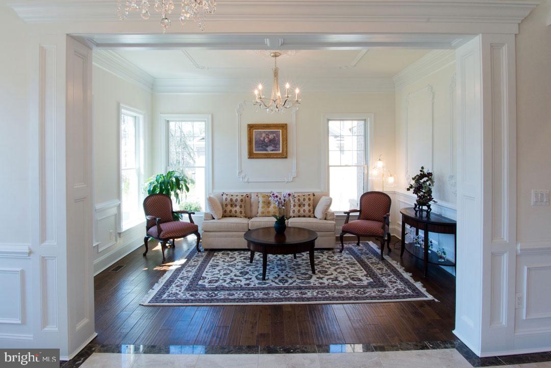 3443 Gallows Road Falls Church, VA 22042 - Photo 11 of 49 Living Room