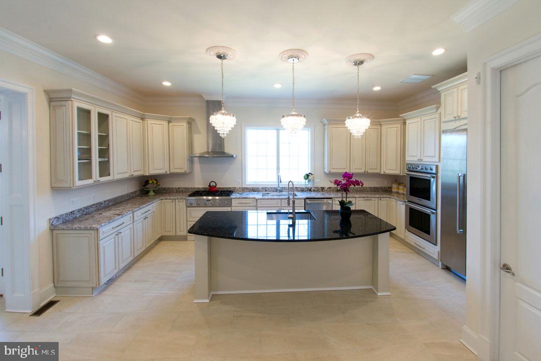 3443 Gallows Road Falls Church, VA 22042 - Photo 19 of 49 Kitchen