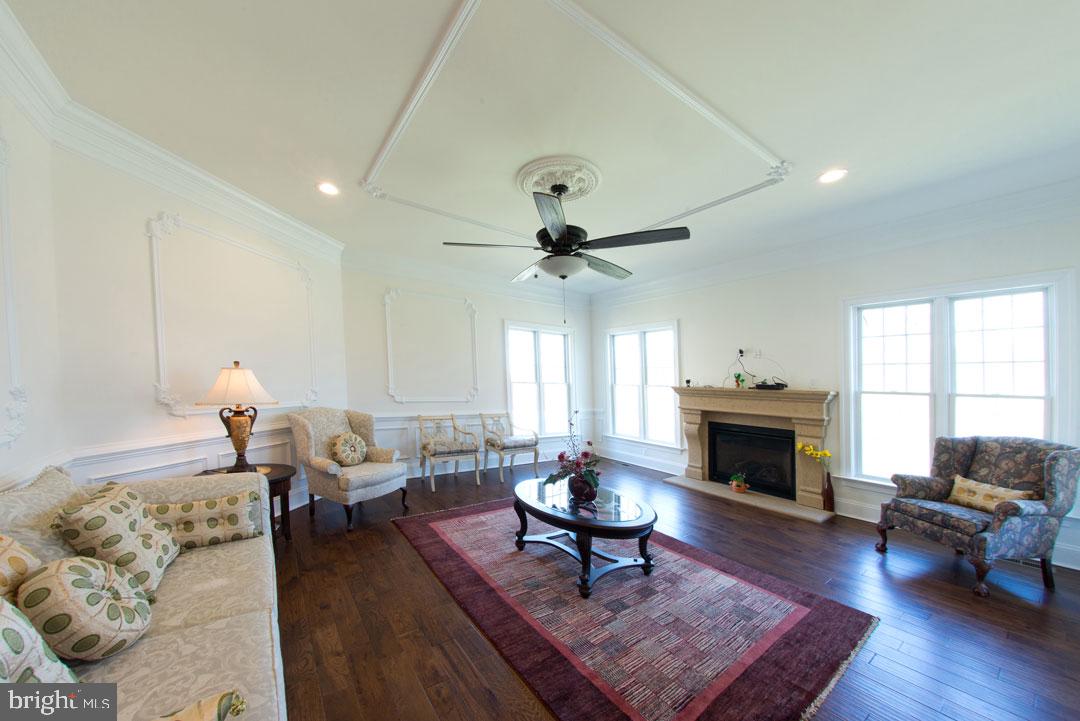 3443 Gallows Road Falls Church, VA 22042 - Photo 24 of 49 Family Room