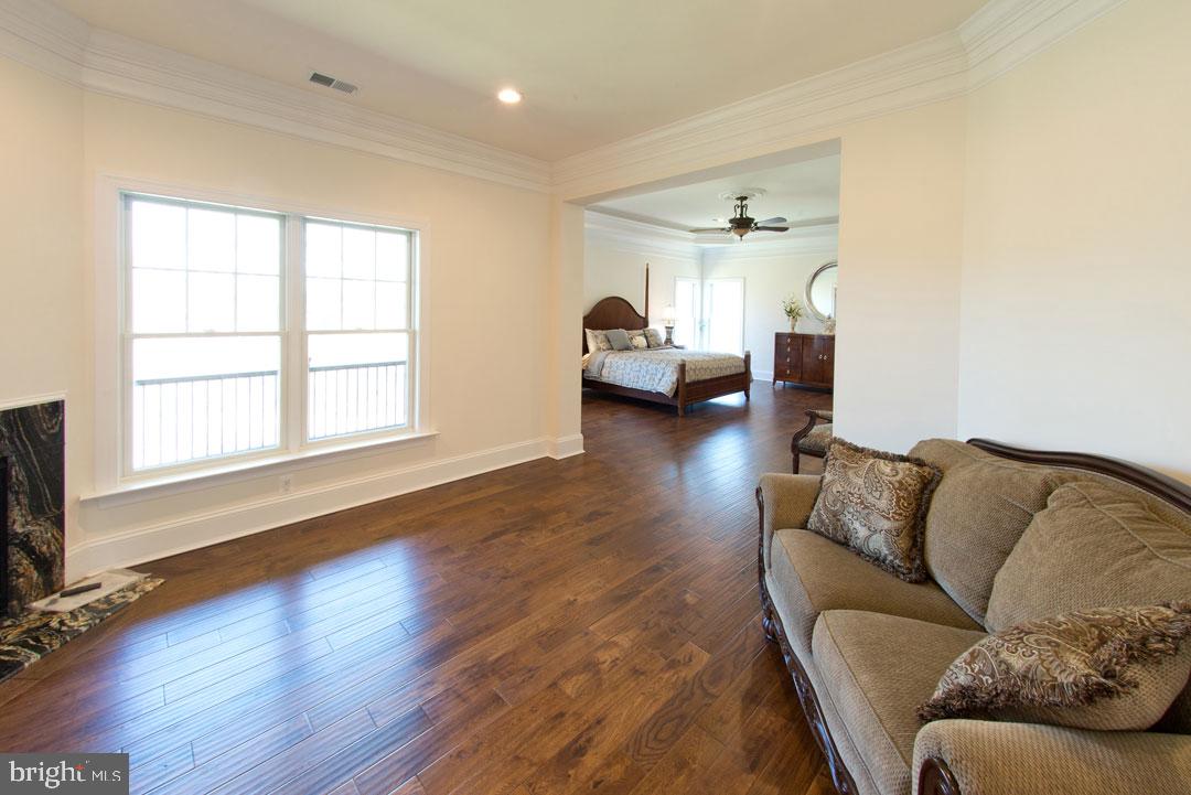3443 Gallows Road Falls Church, VA 22042 - Photo 33 of 49 Sitting Room