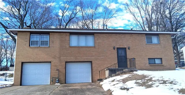 $229,900 | 4200 Northeast Chaumiere Road, Kansas City, MO 64117