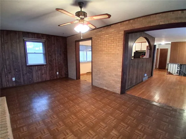 $229,900 | 4200 Northeast Chaumiere Road, Kansas City, MO 64117