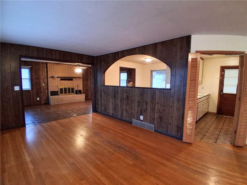 4200 Northeast Chaumiere Road Kansas City, MO 64117 - Photo 7 of 21