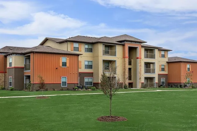 $925 | 4710 South Veterans Boulevard, Edinburg, TX 78542