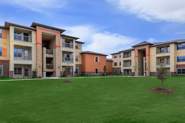 $925 | 4710 South Veterans Boulevard, Edinburg, TX 78542