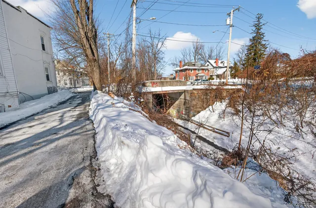 $499,000 | 140 Albany Avenue, Kingston, NY 12401