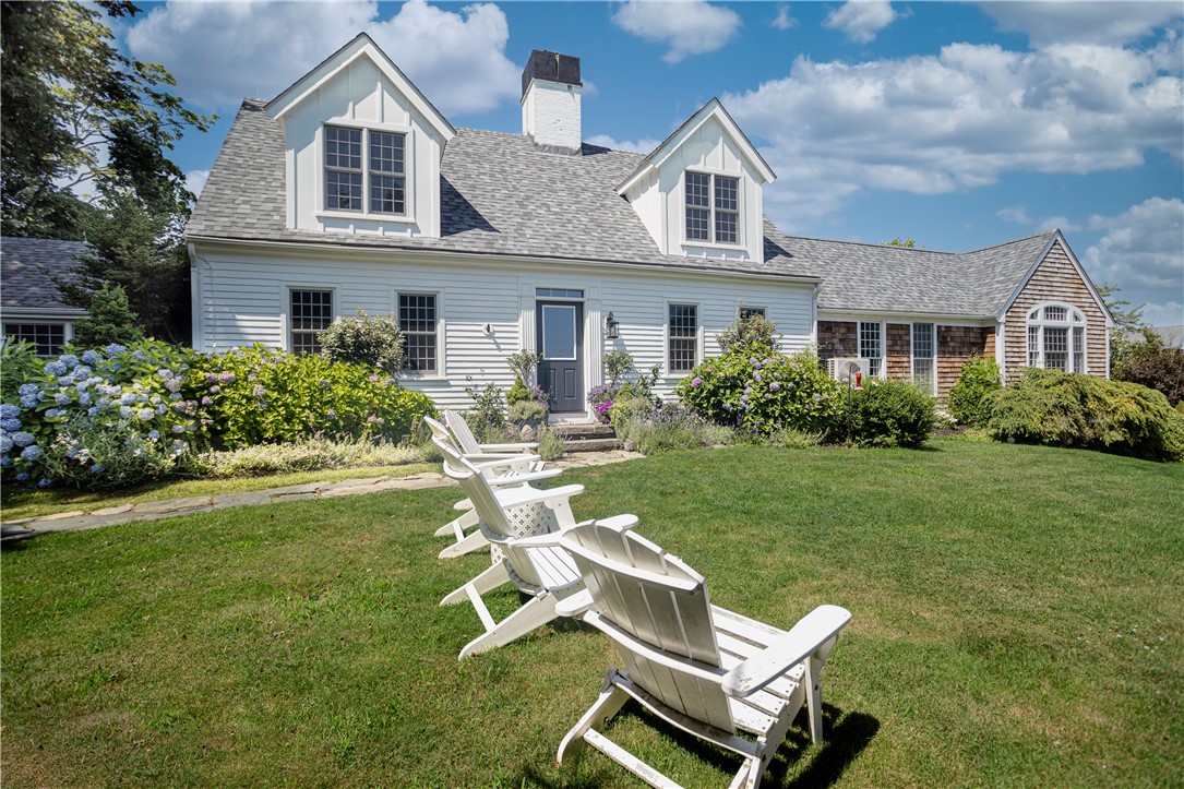 47 Kane Avenue Middletown, RI 02842 - Photo 2 of 46