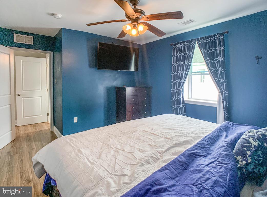 9231 Wesleyan Road Philadelphia, PA 19114 - Photo 19 of 31 Master Bedroom
