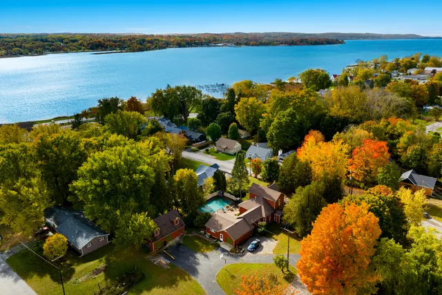 $749,000 | 8195 5th Street, Onekama, MI 49675