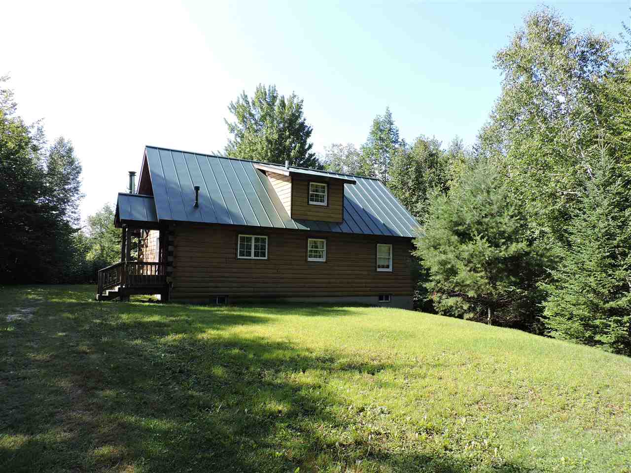 445 Richardson Road Killington, VT 05751 - Photo 3 of 29