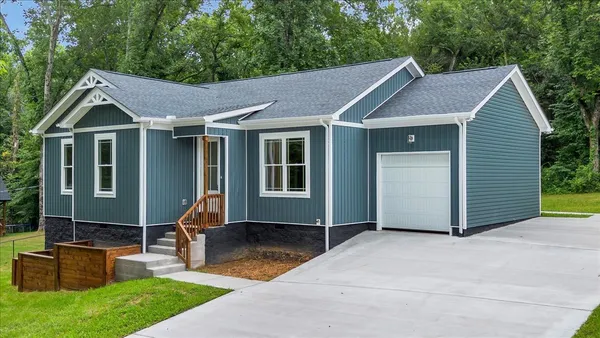 $339,999 | 634 Mountain View Drive, Morrison, TN 37357