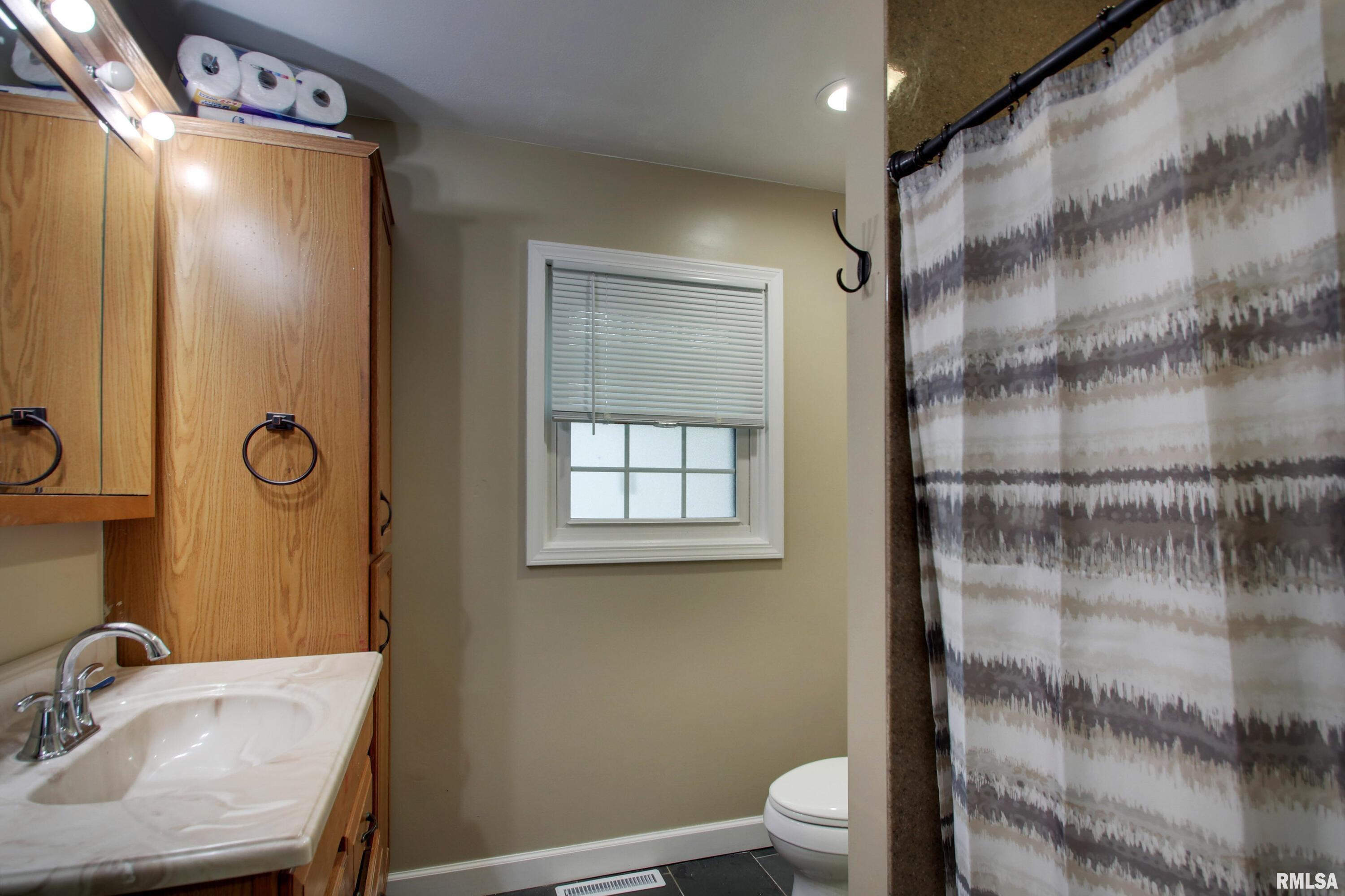 200 West Prairie Street Camp Point, IL 62320 - Photo 13 of 26 Gallery Image 13