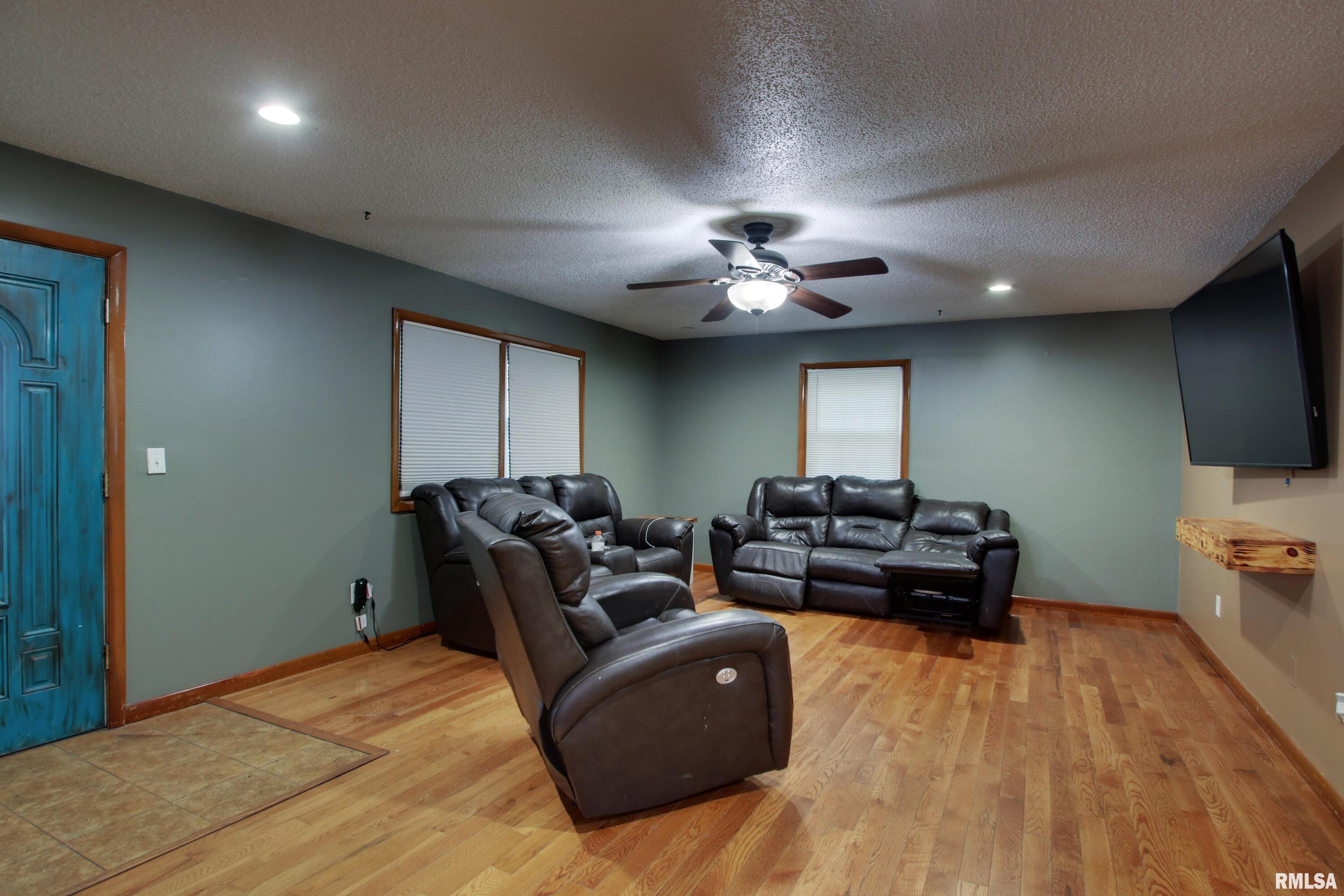 200 West Prairie Street Camp Point, IL 62320 - Photo 3 of 26 Gallery Image 3
