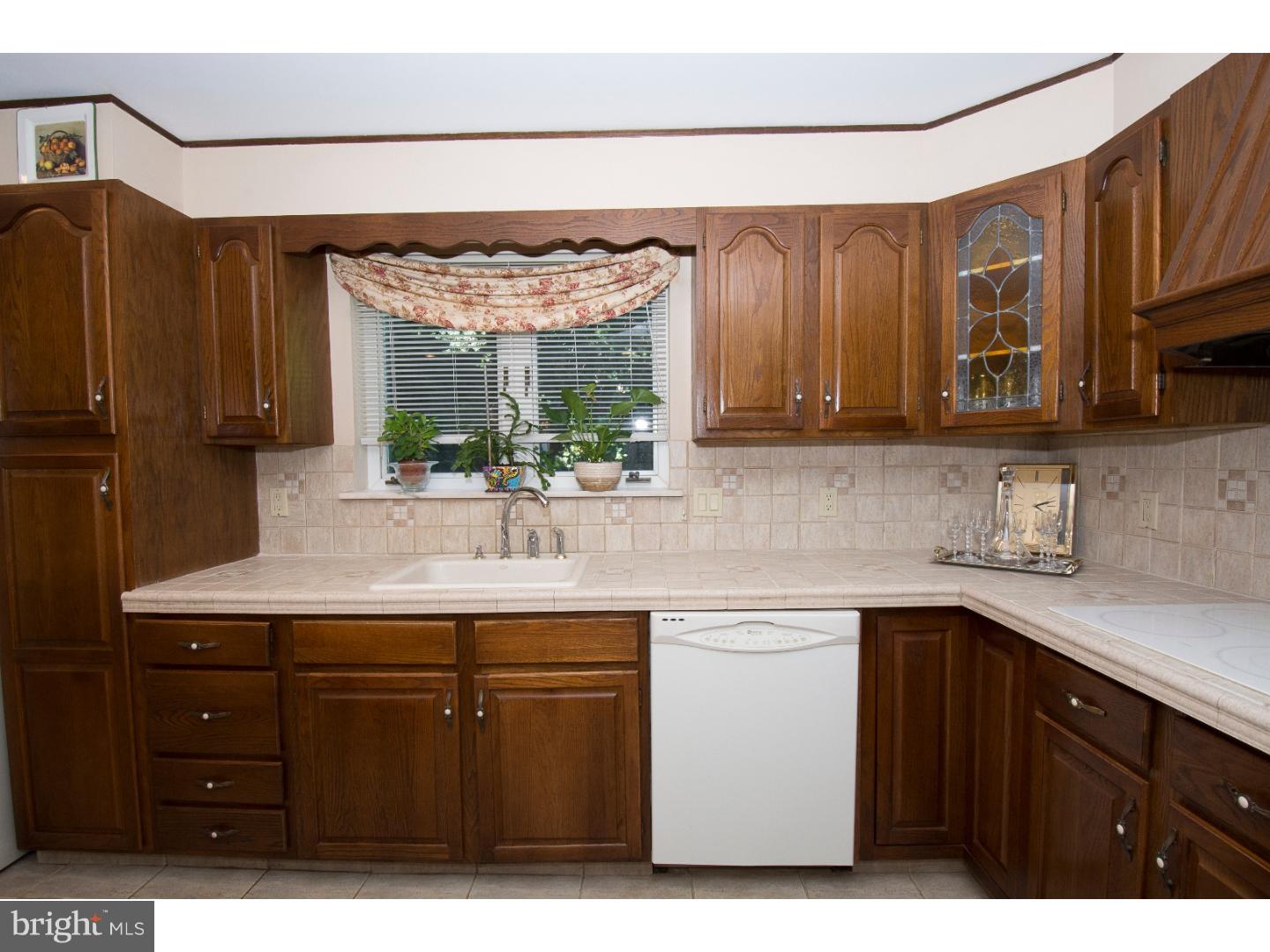 11 Henley Road Wynnewood, PA 19096 - Photo 6 of 17 Gallery Image 6