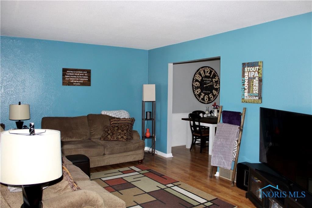 2707 Wyndale Road Toledo, OH 43613 - Photo 2 of 18 Gallery Image 2