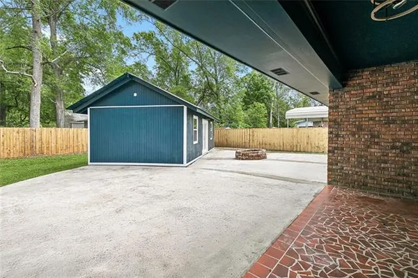 $438,000 | 1923 Destin Street, Mandeville, LA 70448