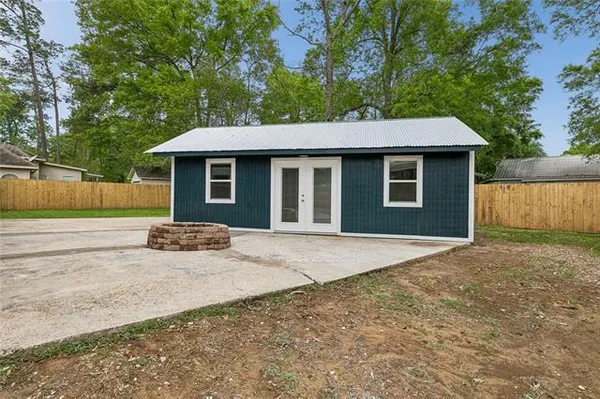 $438,000 | 1923 Destin Street, Mandeville, LA 70448