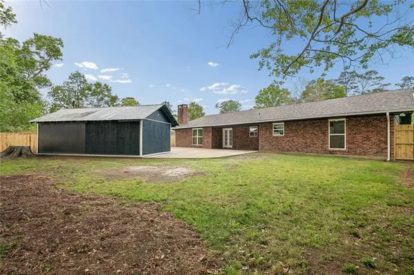 $438,000 | 1923 Destin Street, Mandeville, LA 70448
