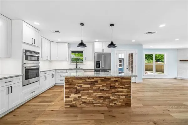 $438,000 | 1923 Destin Street, Mandeville, LA 70448