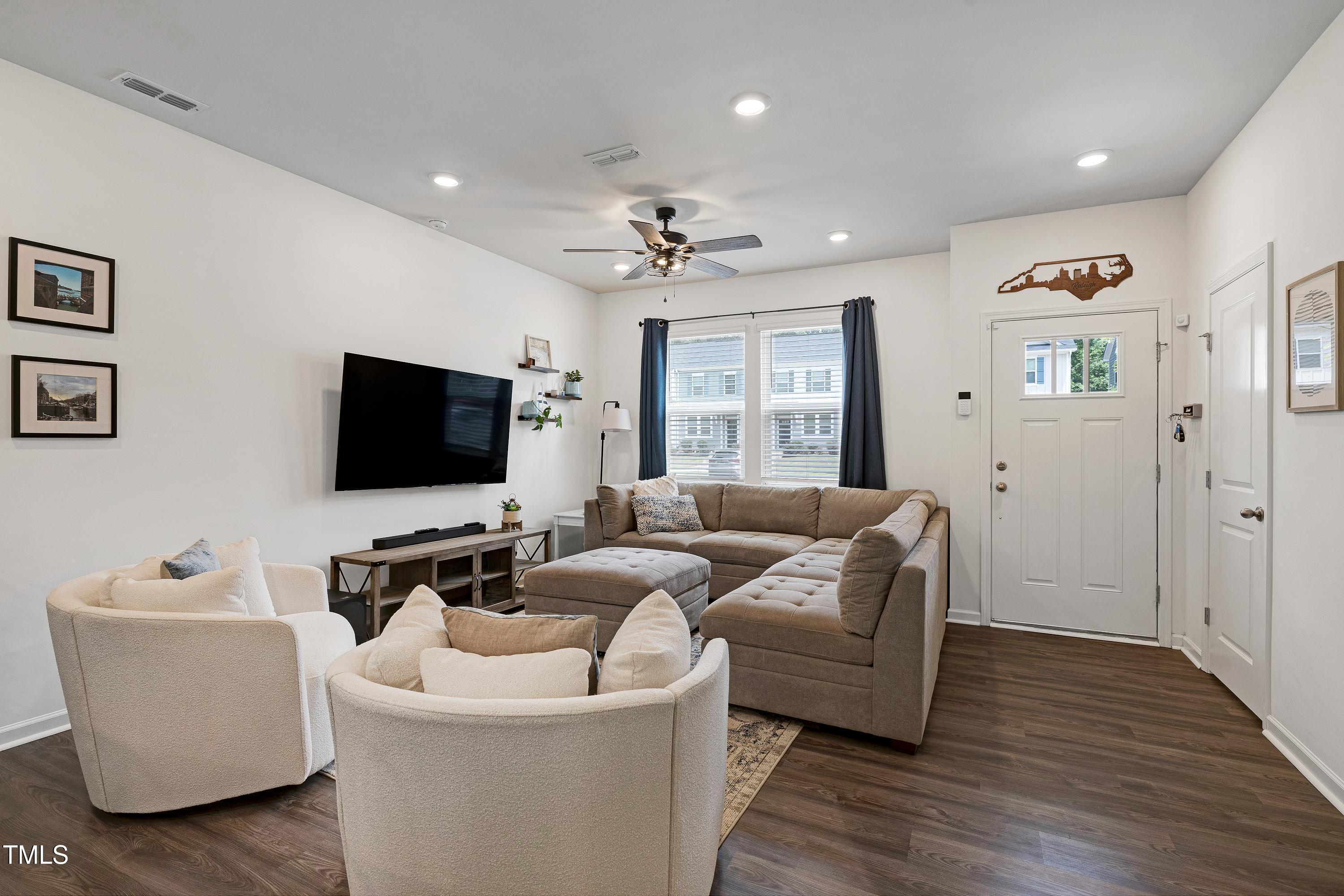 534 Hacksaw Trail Raleigh, NC 27610 - Photo 6 of 27 Scene-7