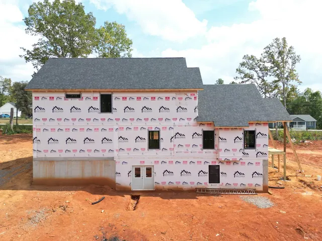 $635,000 | 11286 Leesville Road, Evington, VA 24550