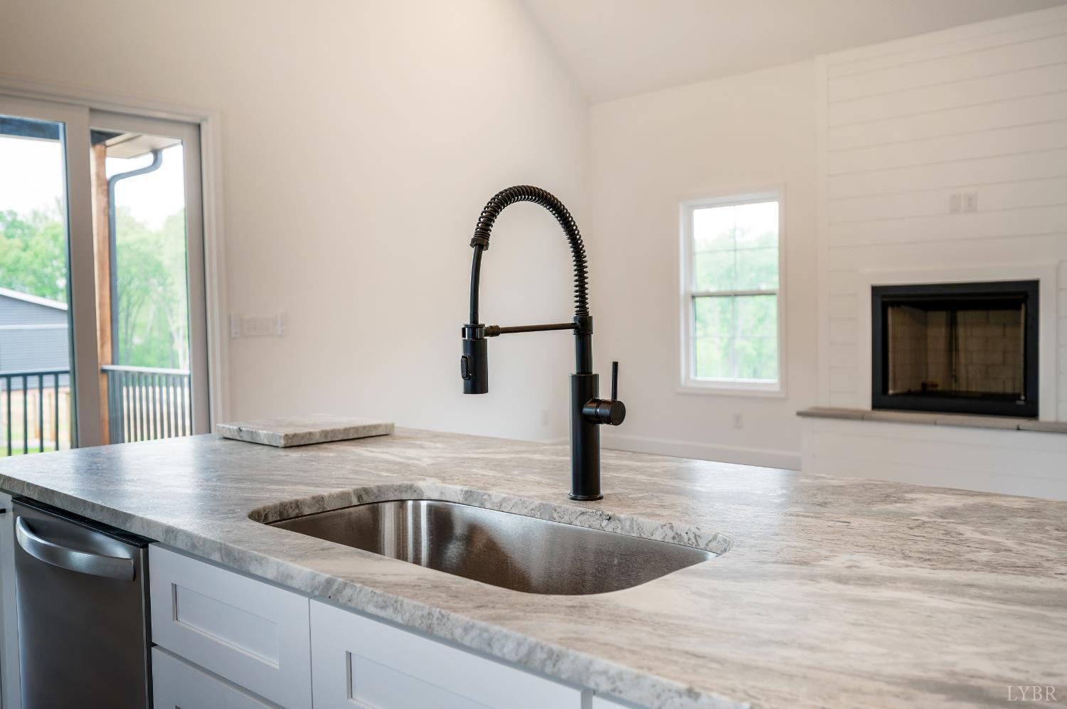 11286 Leesville Road Evington, VA 24550 - Photo 10 of 75
