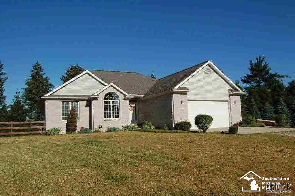 8416 Covert Road Petersburg, MI 49270 - Photo 2 of 30