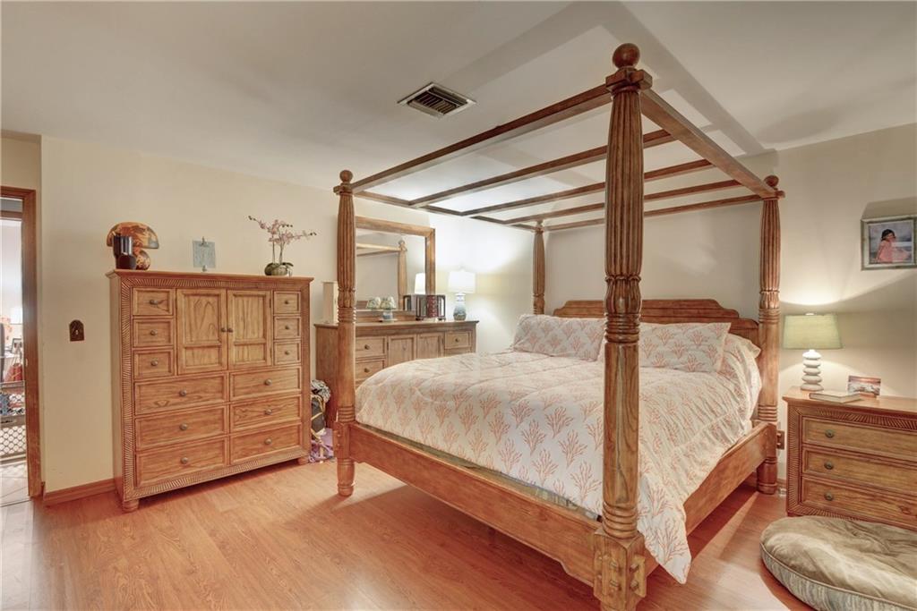 4893 Southeast Pilot Way Stuart, FL 34997 - Photo 12 of 28 Gallery Image 12