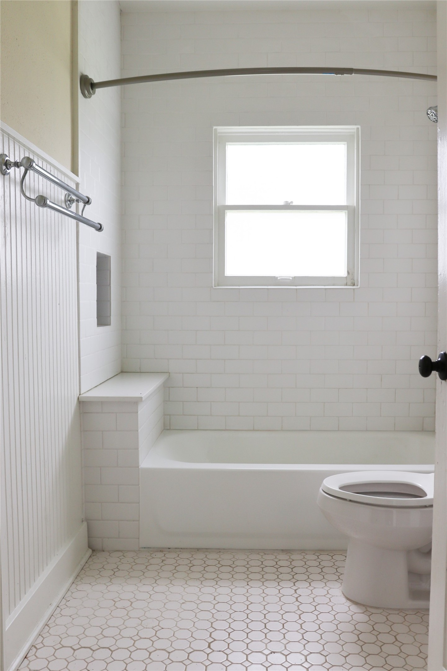 220 West 16th Street Houston, TX 77008 - Photo 11 of 11 Bath