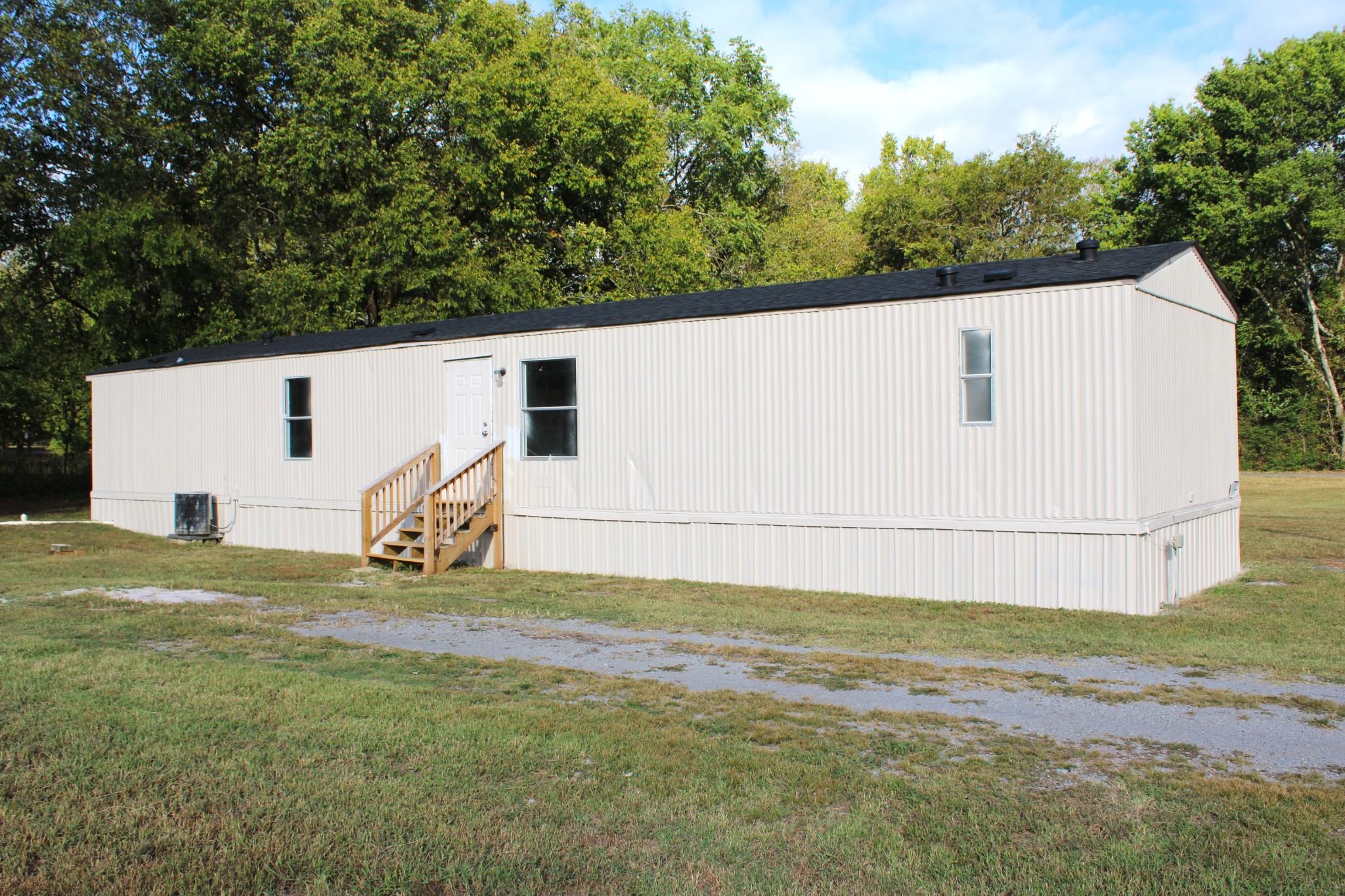2211 Old Farmington Road Lewisburg, TN 37091 - Photo 3 of 26 Gallery Image 3