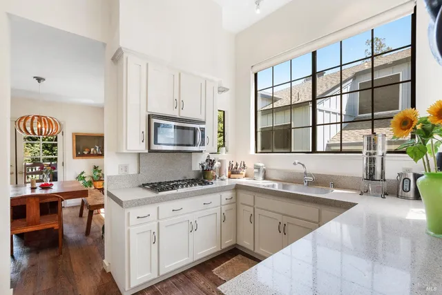 $1,045,000 | 1112 Princeton Drive, Sonoma, CA 95476