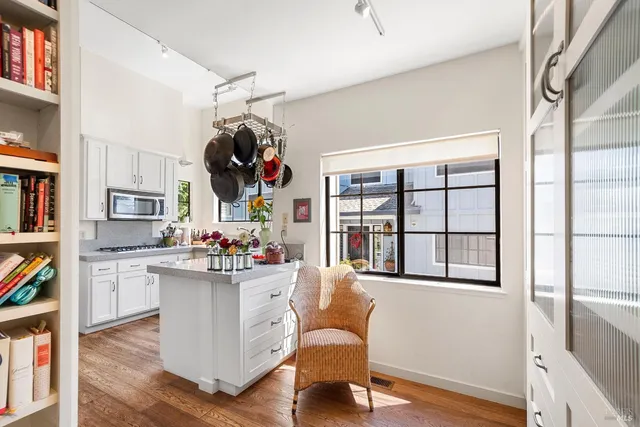 $1,045,000 | 1112 Princeton Drive, Sonoma, CA 95476