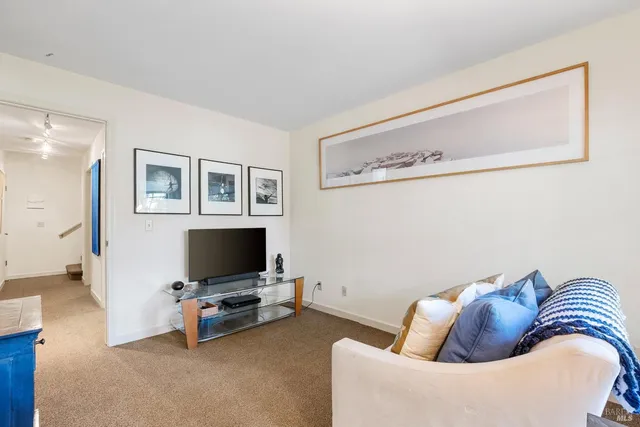 $1,045,000 | 1112 Princeton Drive, Sonoma, CA 95476