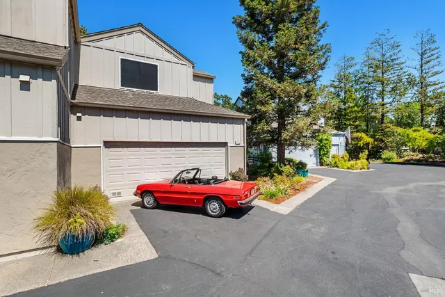 $1,045,000 | 1112 Princeton Drive, Sonoma, CA 95476