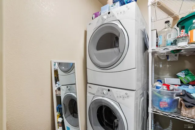 $1,045,000 | 1112 Princeton Drive, Sonoma, CA 95476