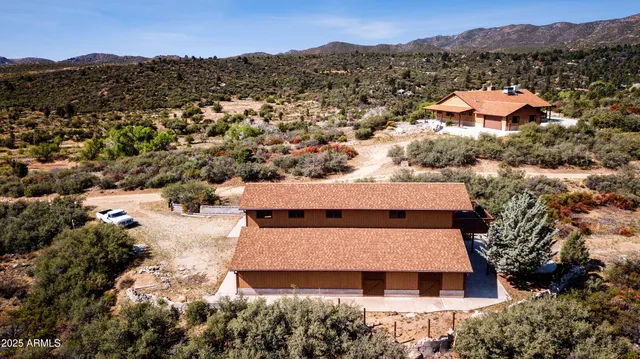 $1,100,000 | 18700 South Aggie Hodge Road, Kirkland, AZ 86332