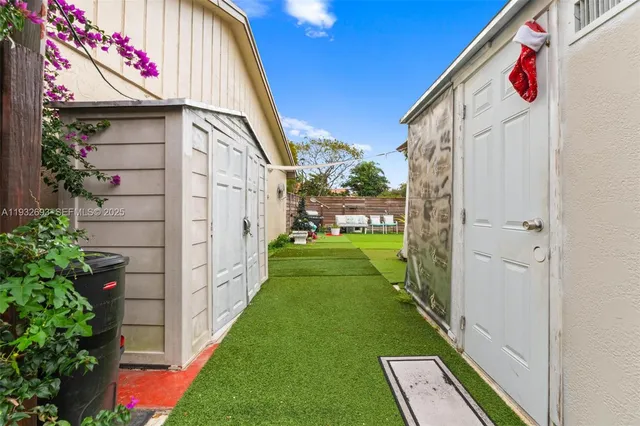 $600,000 | 5018 Southwest 148th Place, Miami, FL 33185