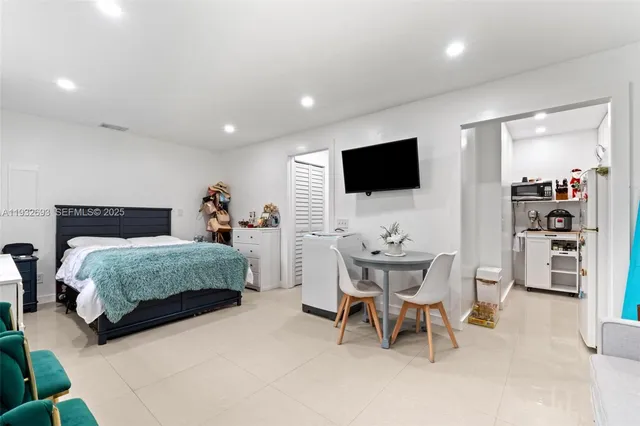 $600,000 | 5018 Southwest 148th Place, Miami, FL 33185