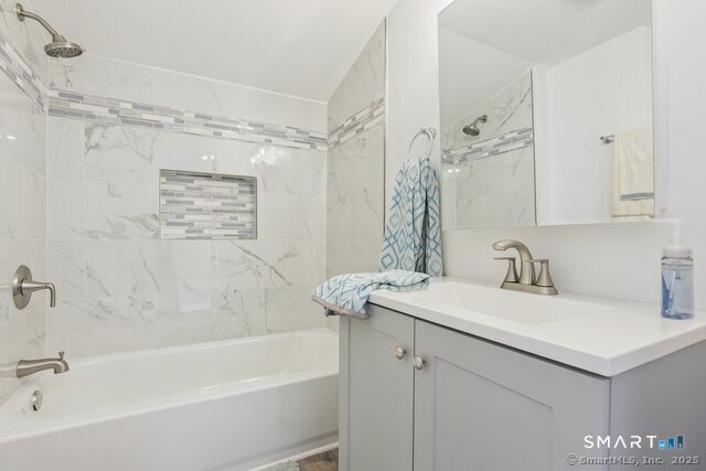 57 Merigold Drive New Britain, CT 06053 - Photo 18 of 33