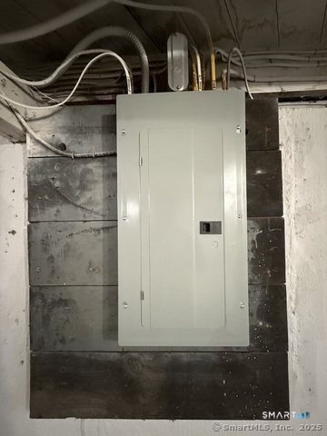 57 Merigold Drive New Britain, CT 06053 - Photo 24 of 33