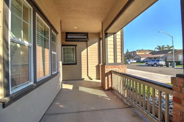 $635,000 | 2865 Sierra Gold Court, Riverbank, CA 95367