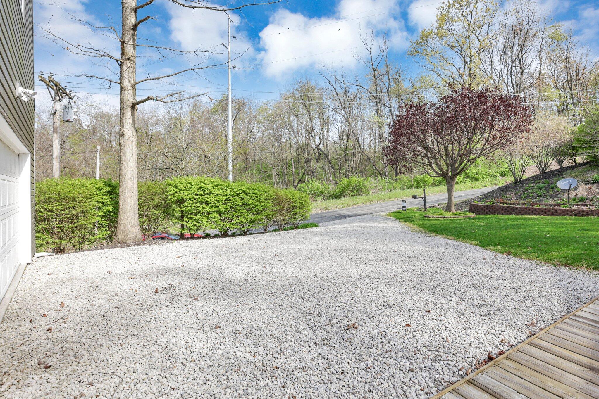 8370 Stickle Road St. Louisville, OH 43071 - Photo 23 of 51 large-0a839ccb-52cc-4c16-872f-3b19157a5b