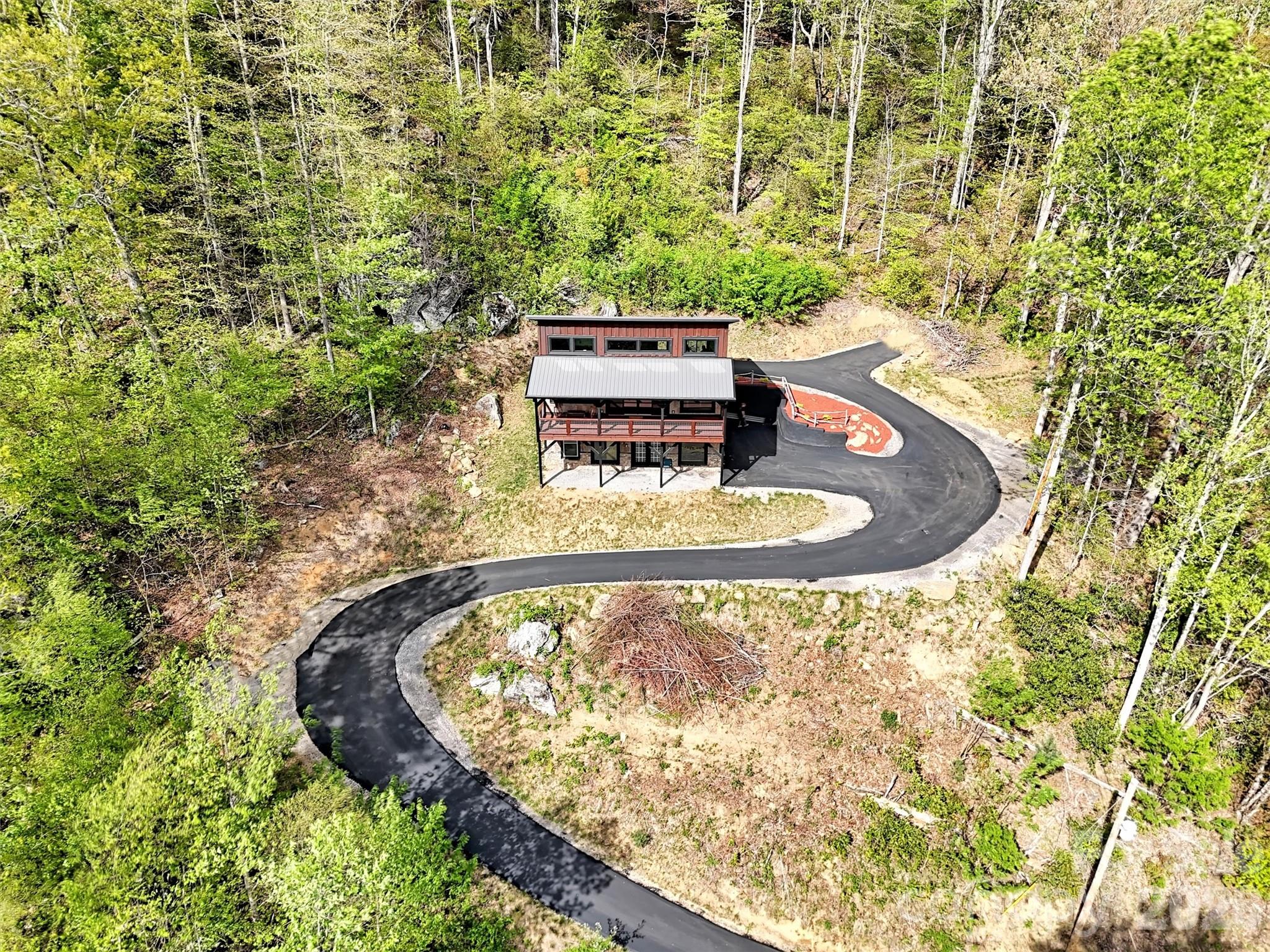 455 Chinquapin Road Canton, NC 28716 - Photo 5 of 44