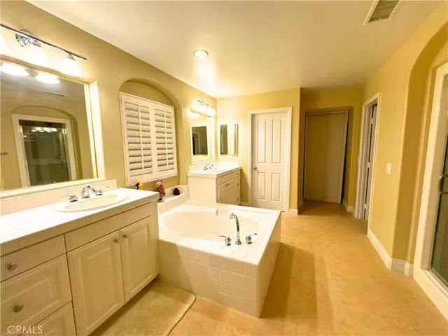 $5,800 | 10 Inglenook, Irvine, CA 92602