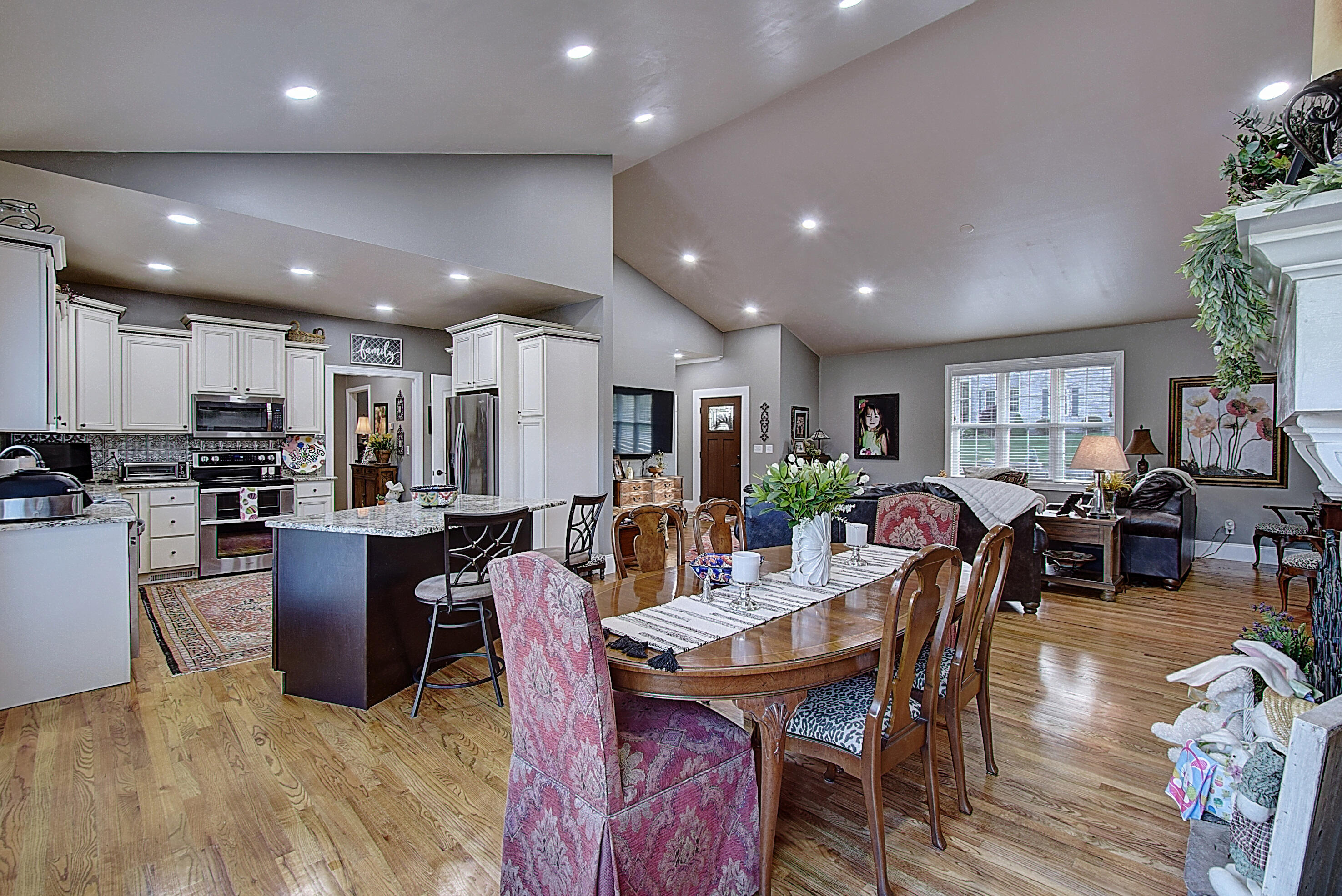 107 Stone Ridge Court Elizabethton, TN 37643 - Photo 14 of 54 DSC_0046And8more_1