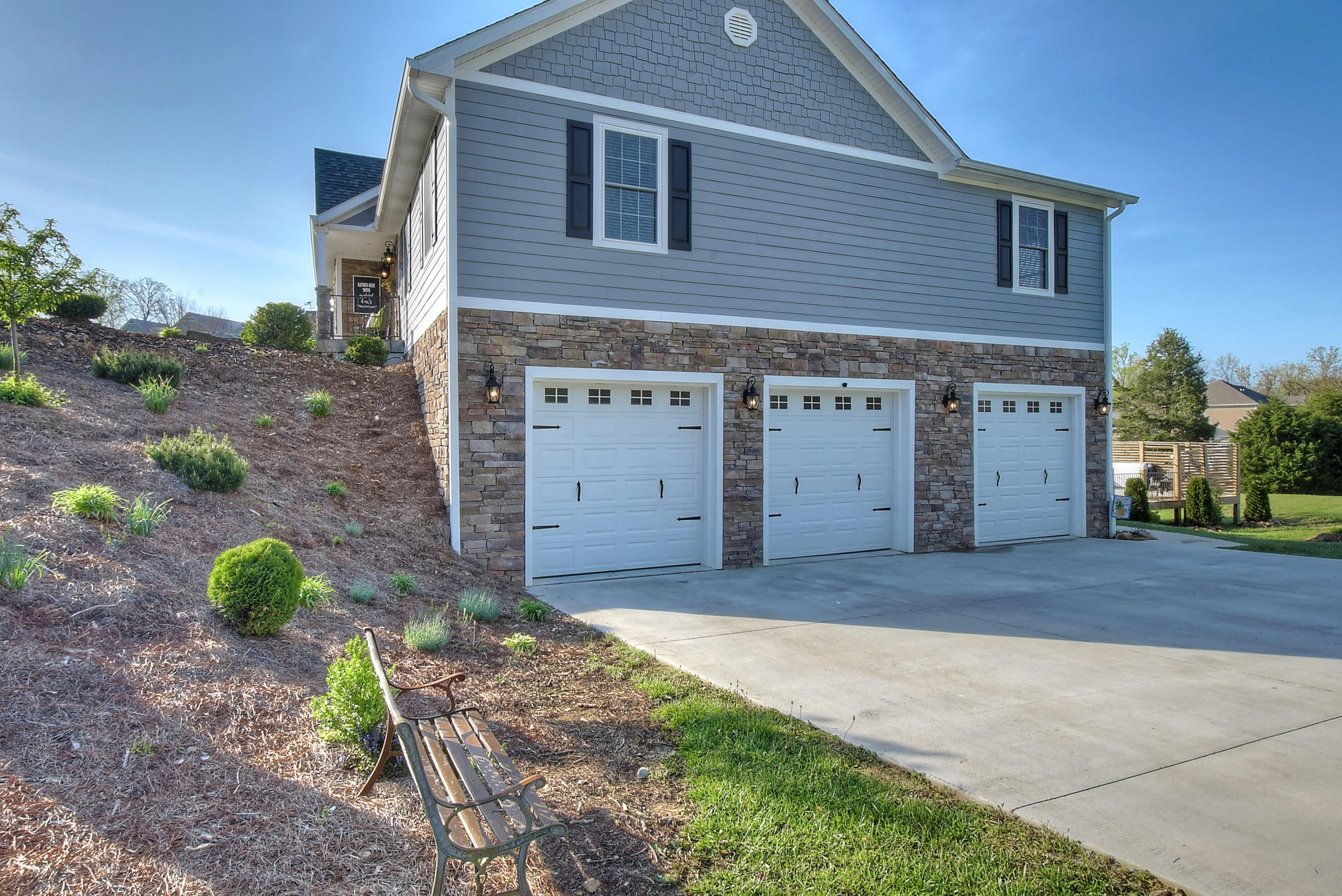 107 Stone Ridge Court Elizabethton, TN 37643 - Photo 6 of 54 6