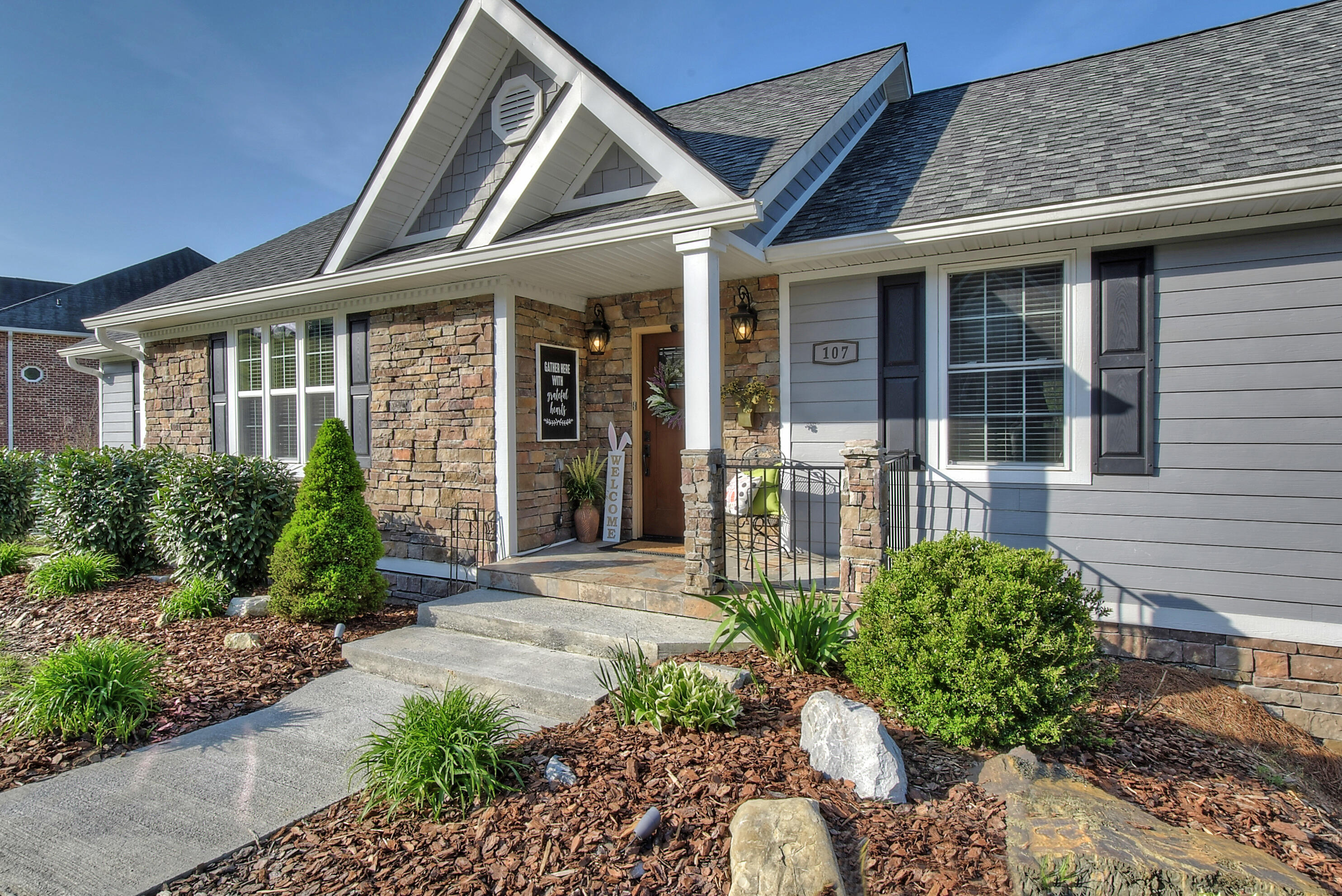 107 Stone Ridge Court Elizabethton, TN 37643 - Photo 7 of 54 7