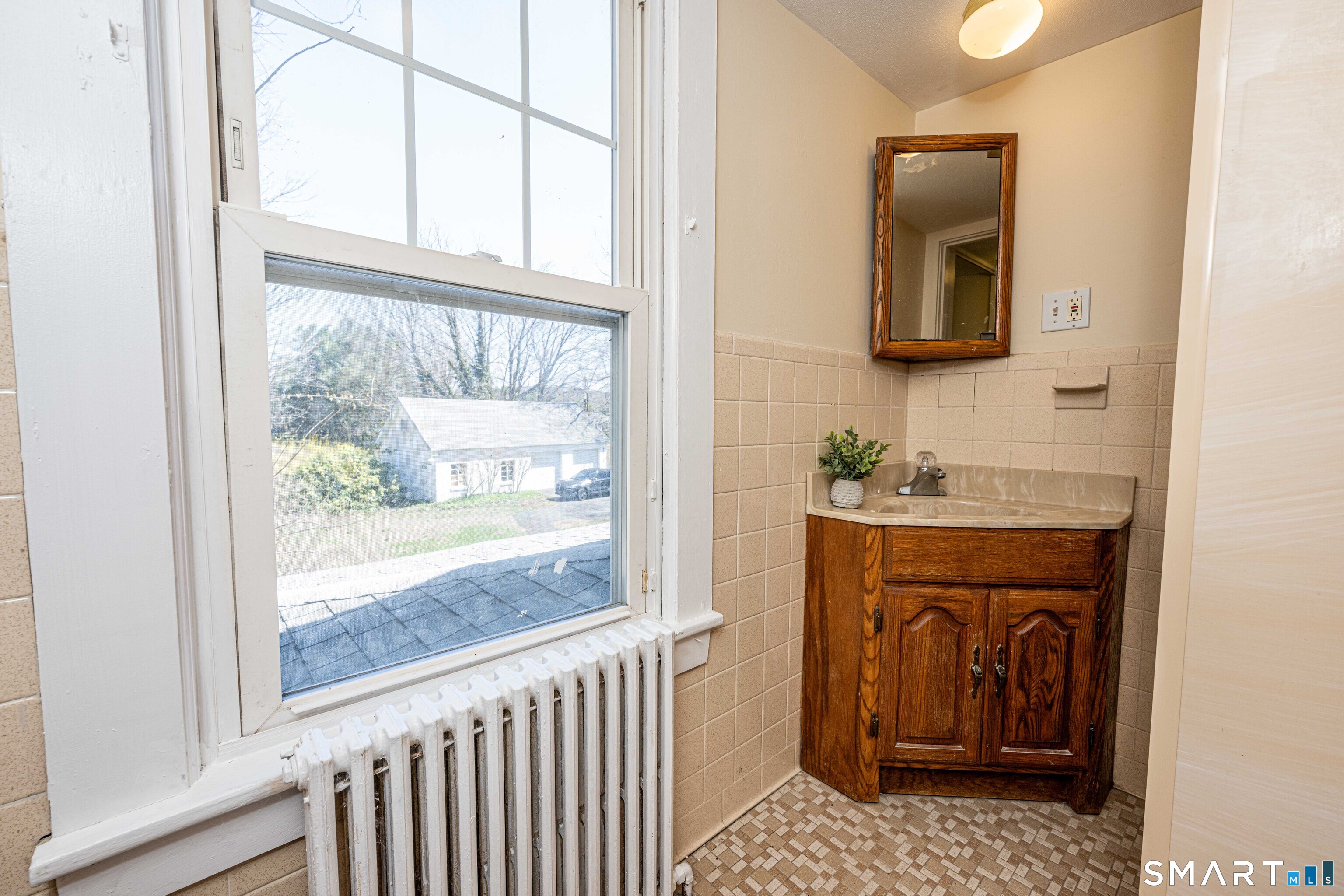 45 Rimmon Road North Haven, CT 06473 - Photo 29 of 40 Full bath on second floor